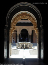 Pateo de los Leones Alhambra Granada